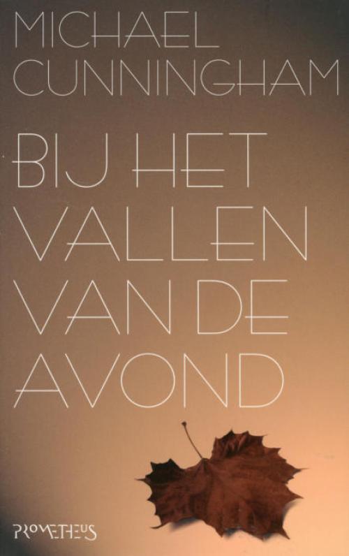 Dit is de afbeelding van het boek Bij het vallen van de avond